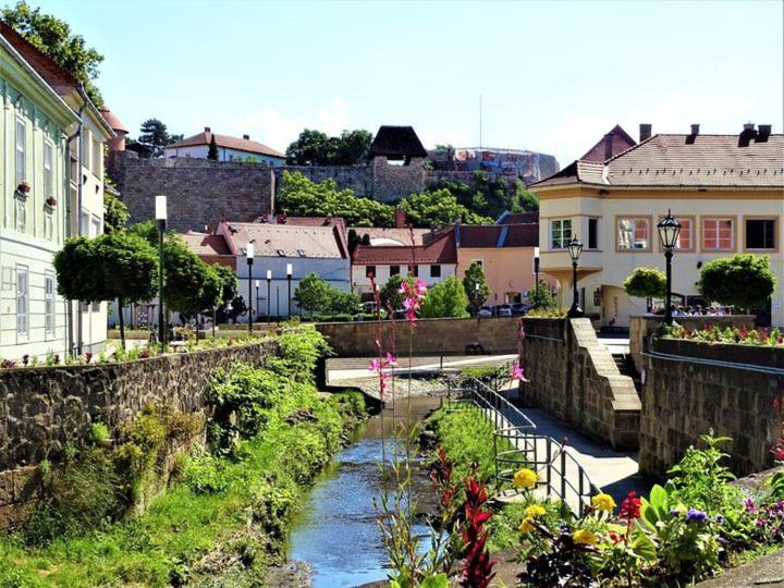 Foglal-lak * Erlau